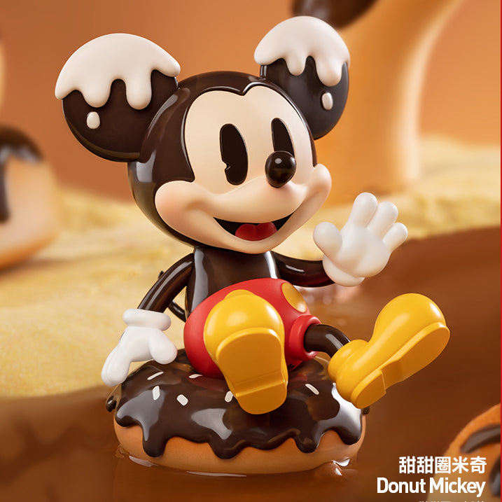 DSN-Mickey Childhood of Boundless Imagination Series Figures